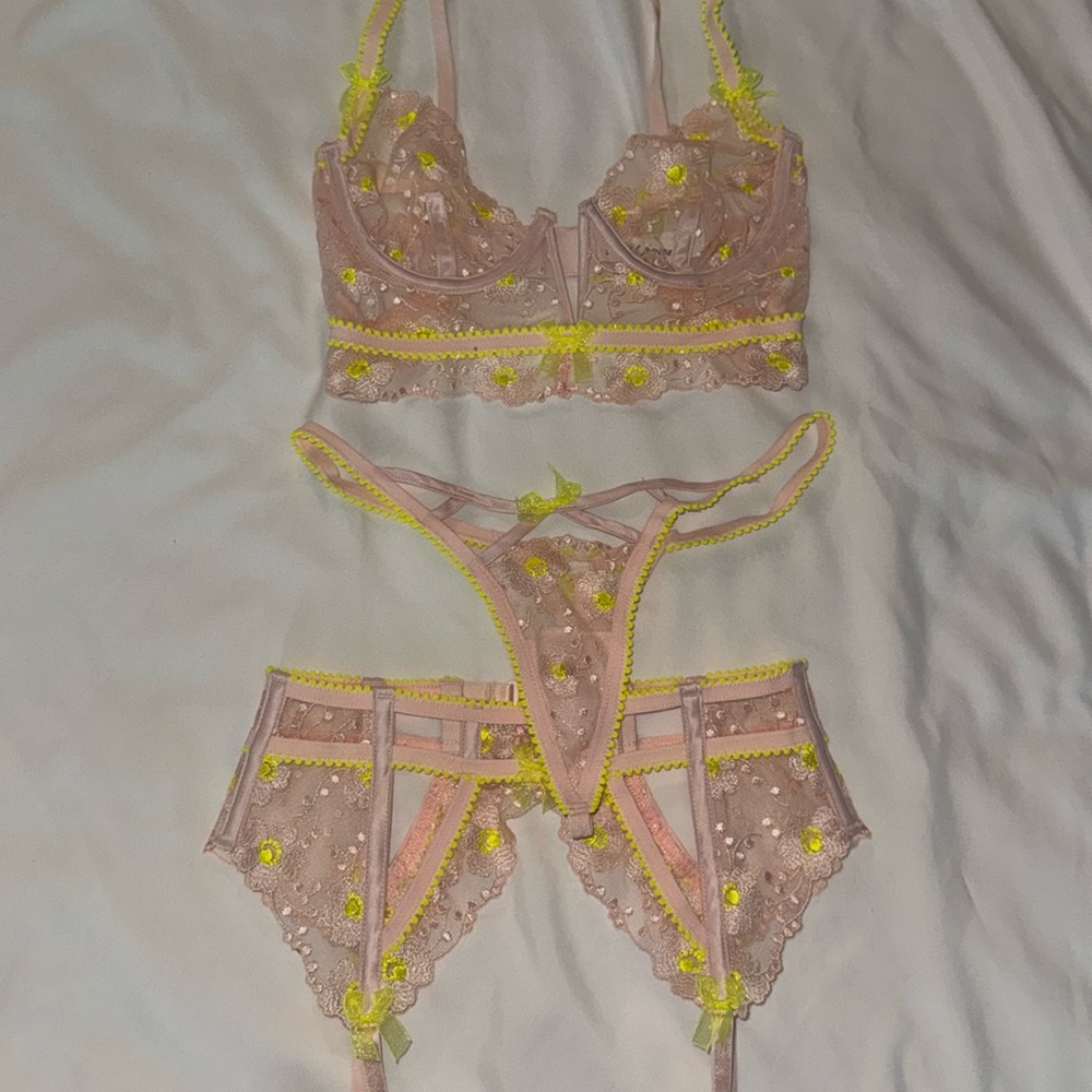 For love & lemons lingerie set